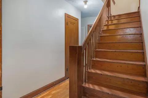 Entry Way - 1328 E Bennett St, Springfield, MO 65804 photo 5 of 5