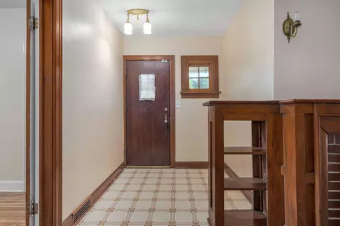 Entry Way - 1328 E Bennett St, Springfield, MO 65804 photo 1 of 5