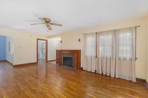 Living - 1328 E Bennett St, Springfield, MO 65804 photo 6 of 7