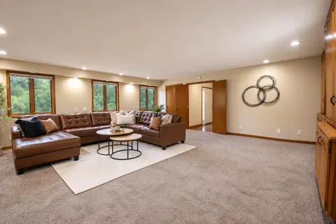 Living - 385 Jones Rd, Ozark, MO 65721 photo 2 of 5