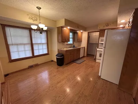 Kitchen - 3233 S Jefferson Ave, Springfield, MO 65807 photo 1 of 3