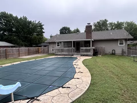 Exterior - 3233 S Jefferson Ave, Springfield, MO 65807 photo 4 of 8
