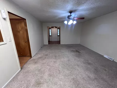 Living - 3233 S Jefferson Ave, Springfield, MO 65807 photo 4 of 6
