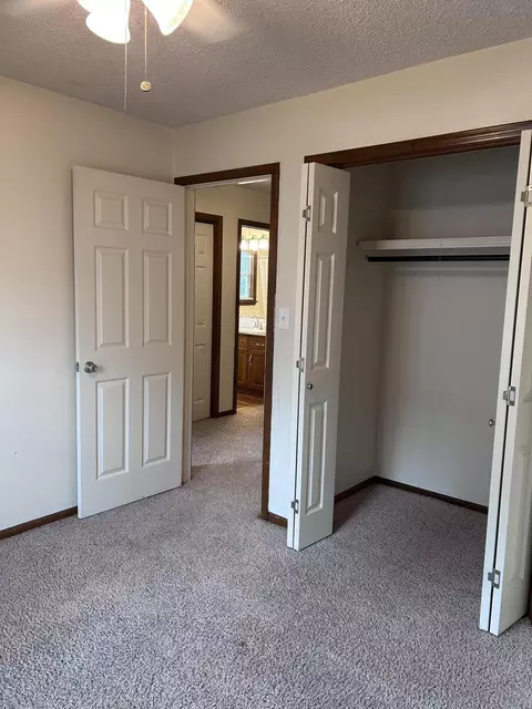 Bedroom - 3233 S Jefferson Ave, Springfield, MO 65807 photo 2 of 7