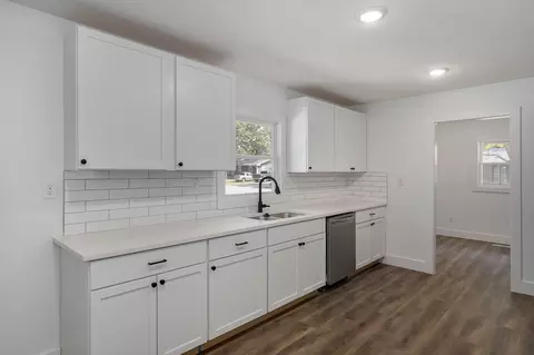 Kitchen - 1025 W Vancouver St, Springfield, MO 65803 photo 1 of 1