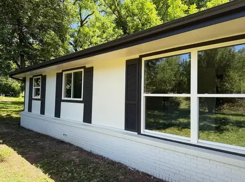 Exterior - 928 Walnut Lawn Ct, Springfield, MO 65807 photo 4 of 10