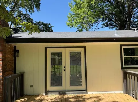 Exterior - 928 Walnut Lawn Ct, Springfield, MO 65807 photo 9 of 10