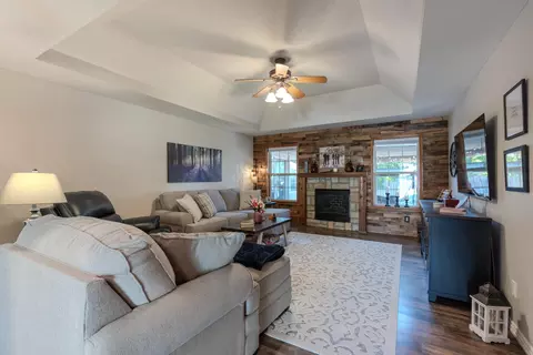 Living - 511 N Clover Ct, Nixa, MO 65714 photo 3 of 3