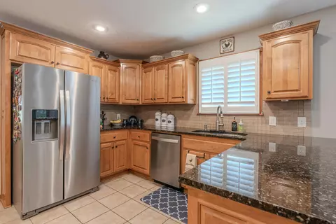 Kitchen - 511 N Clover Ct, Nixa, MO 65714 photo 2 of 2