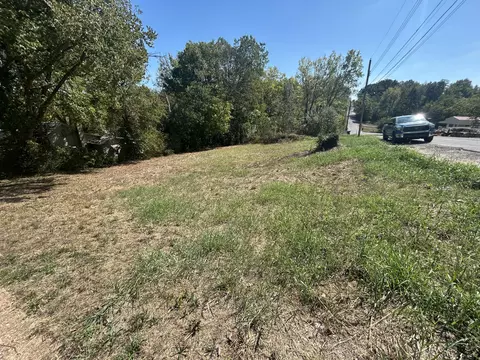 418 N 4th St, Thayer, MO 65791 photo 3