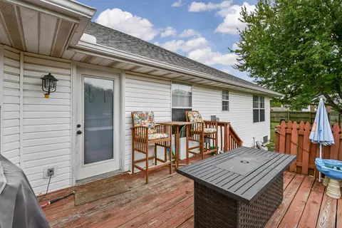 Exterior - 1302 W Turnberry Blvd, Ozark, MO 65721 photo 7 of 14