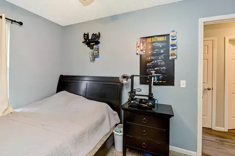 Bedroom - 1302 W Turnberry Blvd, Ozark, MO 65721 photo 3 of 5