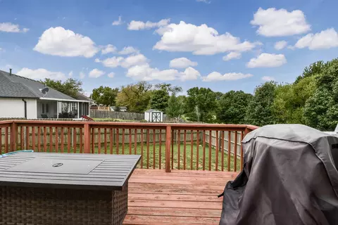 Exterior - 1302 W Turnberry Blvd, Ozark, MO 65721 photo 5 of 14