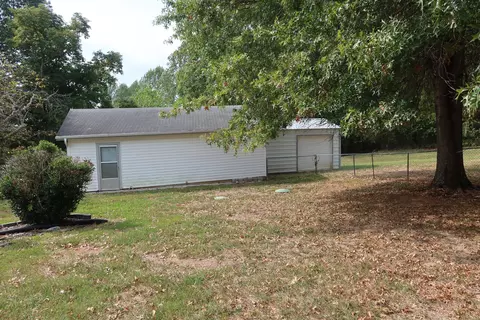 Exterior - 1305 Prairie Ridge Rd, Ozark, MO 65721 photo 4 of 9