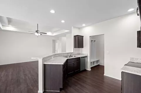 Entry Way - 3120 N Marion Ave, Springfield, MO 65803 photo 1 of 5