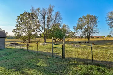 Exterior - 815 E Dade 202, Everton, MO 65646 photo 3 of 8