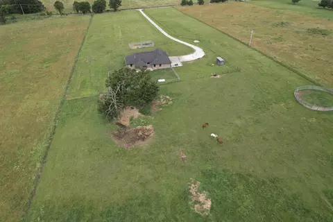 396 Bluebell Rd, Billings, MO 65610