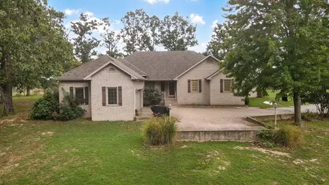 15169 Lawrence 2154, Mount Vernon, MO 65712