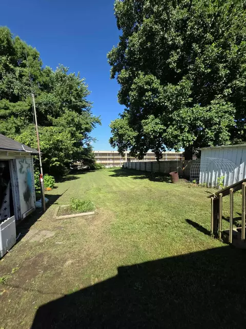Exterior - 1125 S Main Ave, Springfield, MO 65807 photo 2 of 11