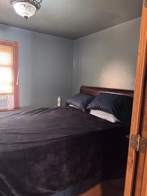 Bedroom - 1125 S Main Ave, Springfield, MO 65807 photo 3 of 5