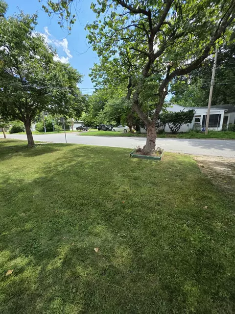 Exterior - 1125 S Main Ave, Springfield, MO 65807 photo 3 of 11