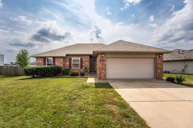 135 Pinyon Ave, Rogersville, MO 65742