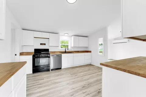 Kitchen - 28977 Us-54, Preston, MO 65732 photo 1 of 3