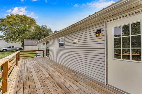 Exterior - 28977 Us-54, Preston, MO 65732 photo 5 of 11