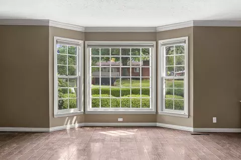 Living - 1905 S Ventura Ave, Springfield, MO 65804 photo 5 of 5