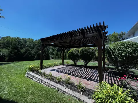 Exterior - 1905 S Ventura Ave, Springfield, MO 65804 photo 13 of 16