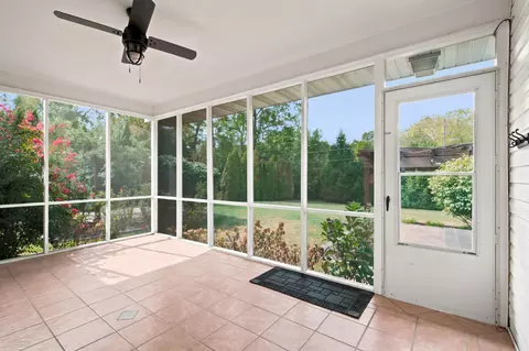 Exterior - 1905 S Ventura Ave, Springfield, MO 65804 photo 5 of 16