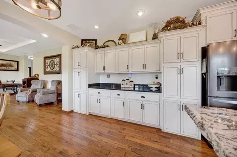 Kitchen - 973 SE Pvt 87 Rd, Deepwater, MO 64740 photo 5 of 12