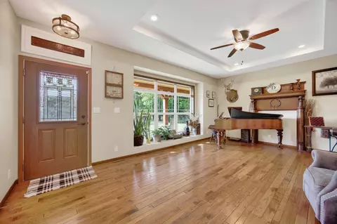 Entry Way - 973 SE Pvt 87 Rd, Deepwater, MO 64740 photo 1 of 5