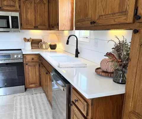 Kitchen - 720 Banning St, Marshfield, MO 65706 photo 3 of 3
