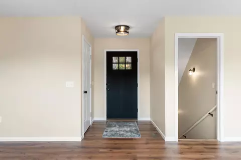 Entry Way - 720 Banning St, Marshfield, MO 65706 photo 1 of 3