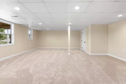 Living - 720 Banning St, Marshfield, MO 65706 photo 5 of 6