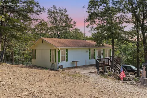 24657 Maple St, Pittsburg, MO 65724