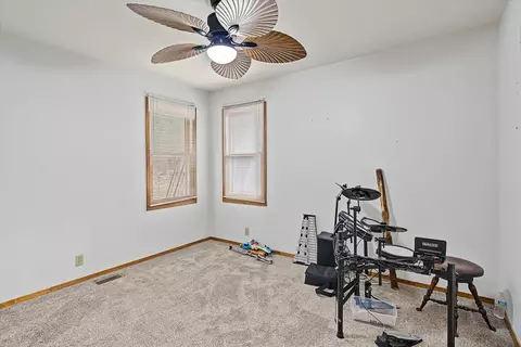 Bedroom - 24657 Maple St, Pittsburg, MO 65724 photo 3 of 5