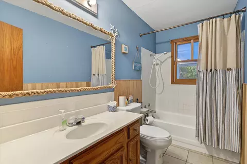 Bath - 24657 Maple St, Pittsburg, MO 65724 photo 1 of 2