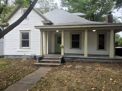 Exterior - 817 S Newton Ave, Springfield, MO 65806 photo 1 of 4