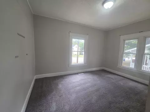 Bedroom - 817 S Newton Ave, Springfield, MO 65806 photo 3 of 8