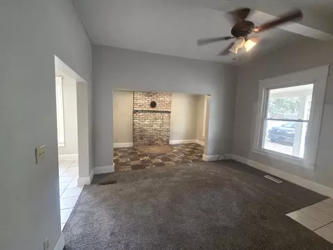 Living - 817 S Newton Ave, Springfield, MO 65806 photo 1 of 2