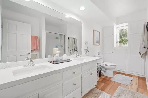 Bath - 3694 N Monarch Ave, Springfield, MO 65803 photo 3 of 4
