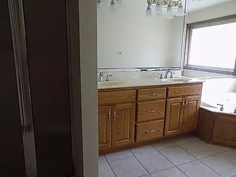 Bath - 2125 W Koryton Dr, Nixa, MO 65714 photo 1 of 4