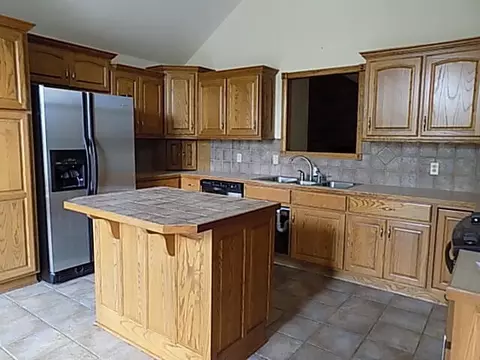 Kitchen - 2125 W Koryton Dr, Nixa, MO 65714 photo 2 of 3