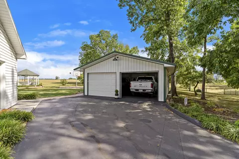 Exterior - 488 Oak Ridge Rd, Sparta, MO 65753 photo 4 of 21