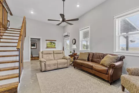 Living - 488 Oak Ridge Rd, Sparta, MO 65753 photo 8 of 9