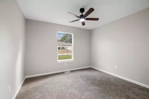 Bedroom - 319 W Cherokee, Clever, MO 65631 photo 3 of 4