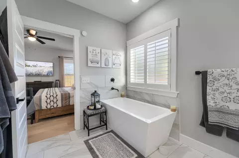 Bath - 3214 N Marlin Dr, Ozark, MO 65721 photo 6 of 6
