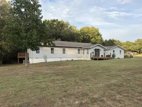 19125 E 1200 Rd, Stockton, MO 65785